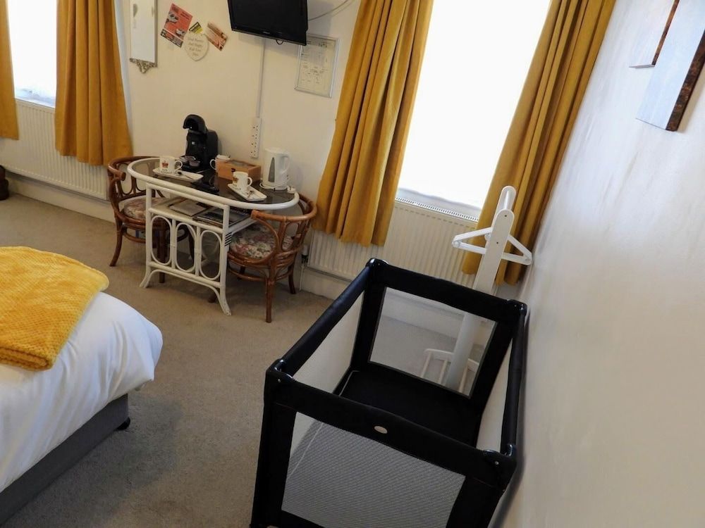 Kings Arms Hotel Suite, Ensuite (Double and Single Beds)