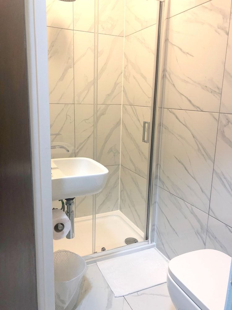 Plaza London Hotel Double Room, Ensuite 30