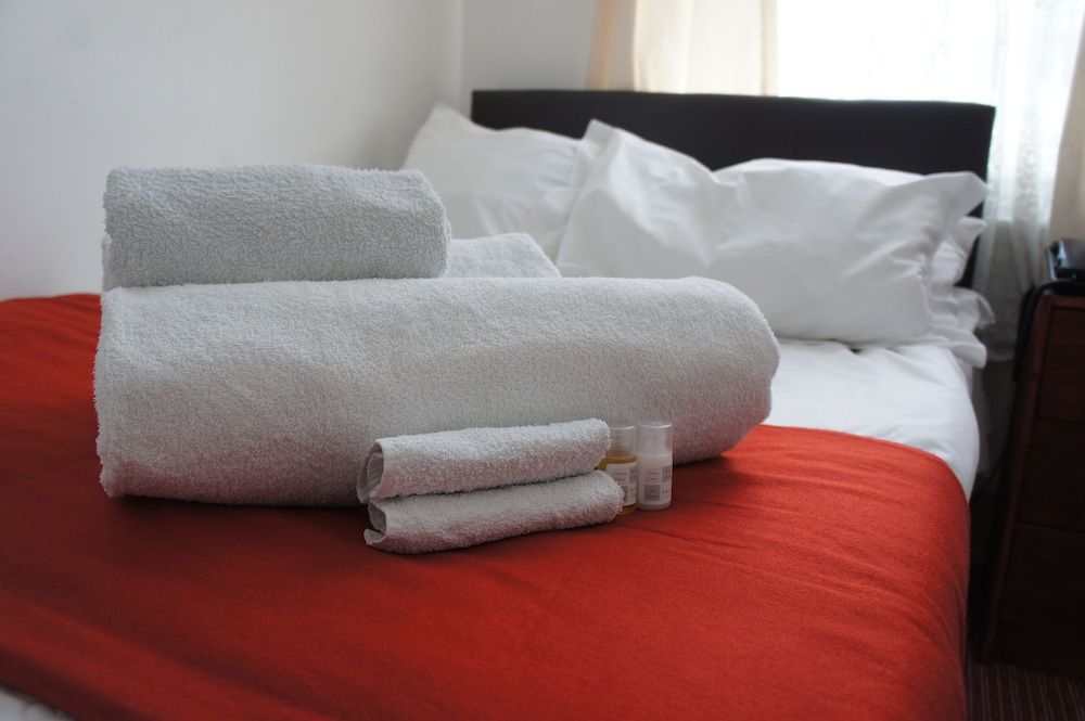 Plaza London Hotel Double Room, Ensuite 5