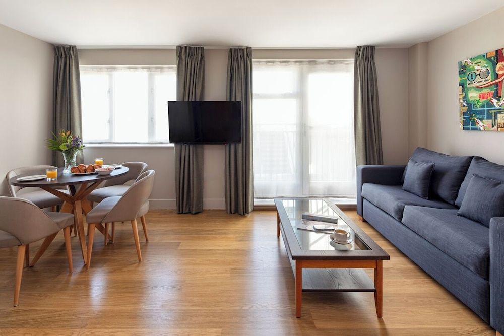 undefined Marlin Apartments Commercial Road - Limehouse
