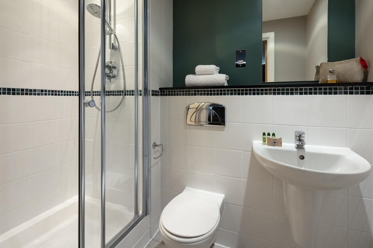 undefined Marlin Apartments Commercial Road - Limehouse 10