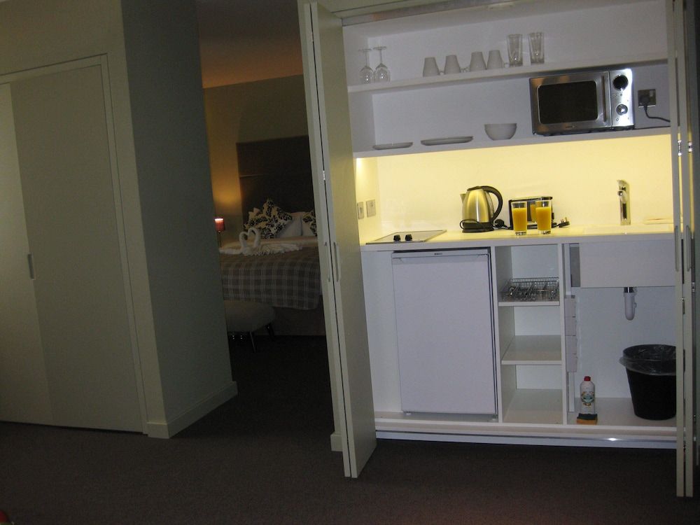 Kitchenette