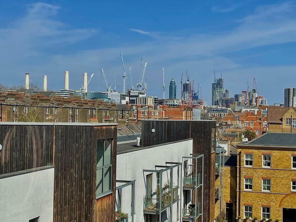 undefined Axiom Park Hotel 9