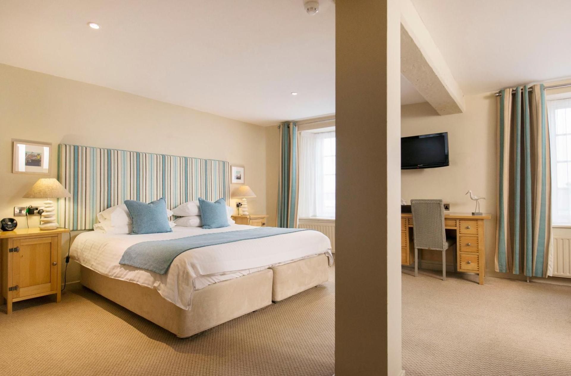 The Old Custom House Double Room with Town View