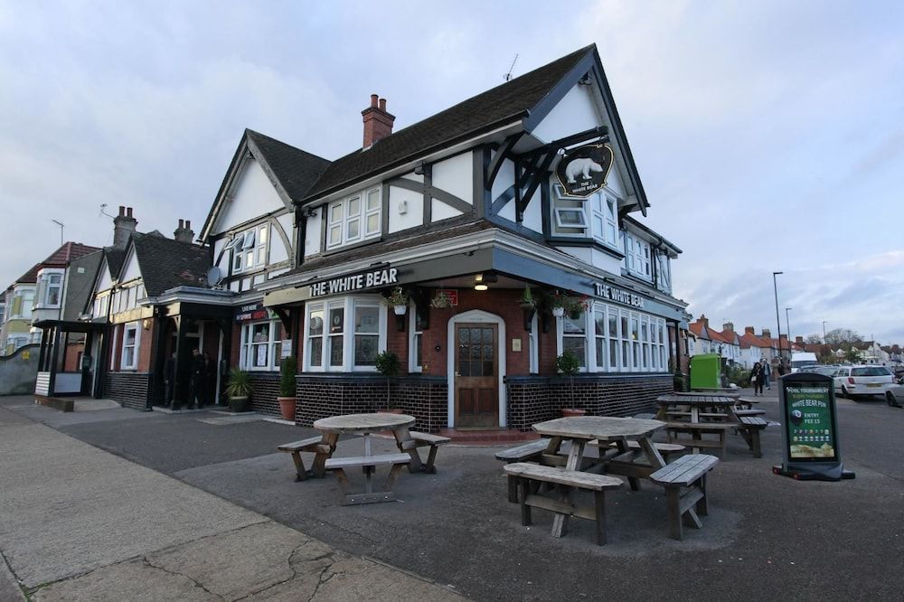 undefined Heathrow Stay 7