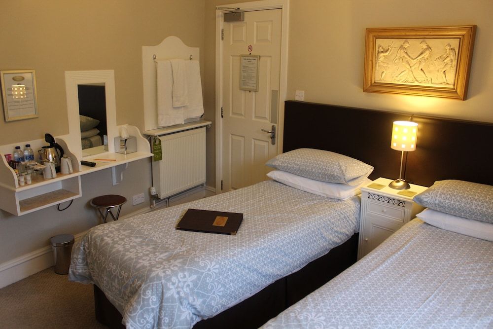 Standard Double or Twin Room, Shared Bathroom