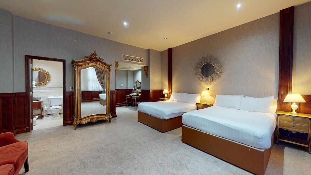 The Coal Exchange Hotel Quadruple Room