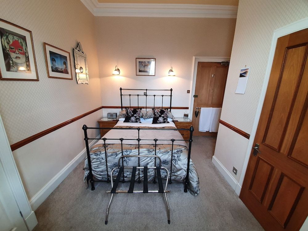 undefined Lauderville Guest House 4