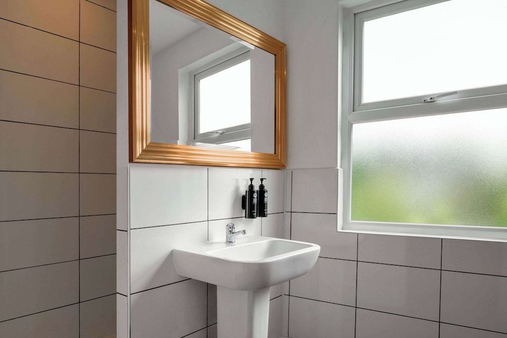 Trafford Hall Manchester, Trademark Collection by Wyndham Cottage 5