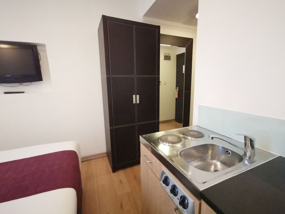 The Royale Chulan Hyde Park Standard Double Room 24