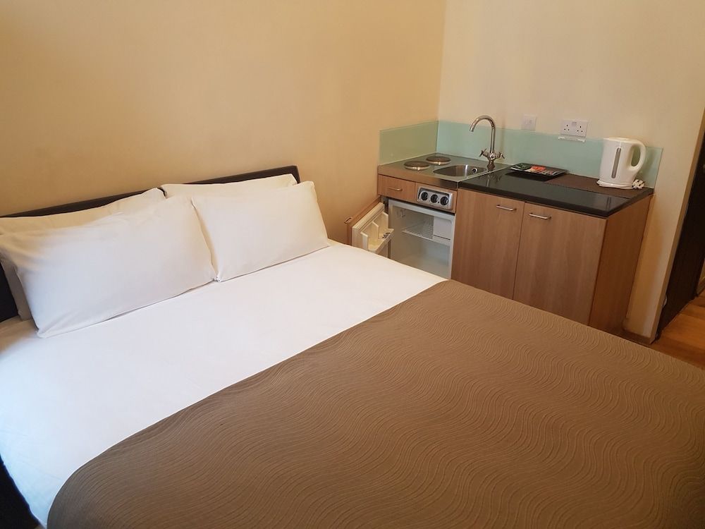 The Royale Chulan Hyde Park Standard Double Room 13