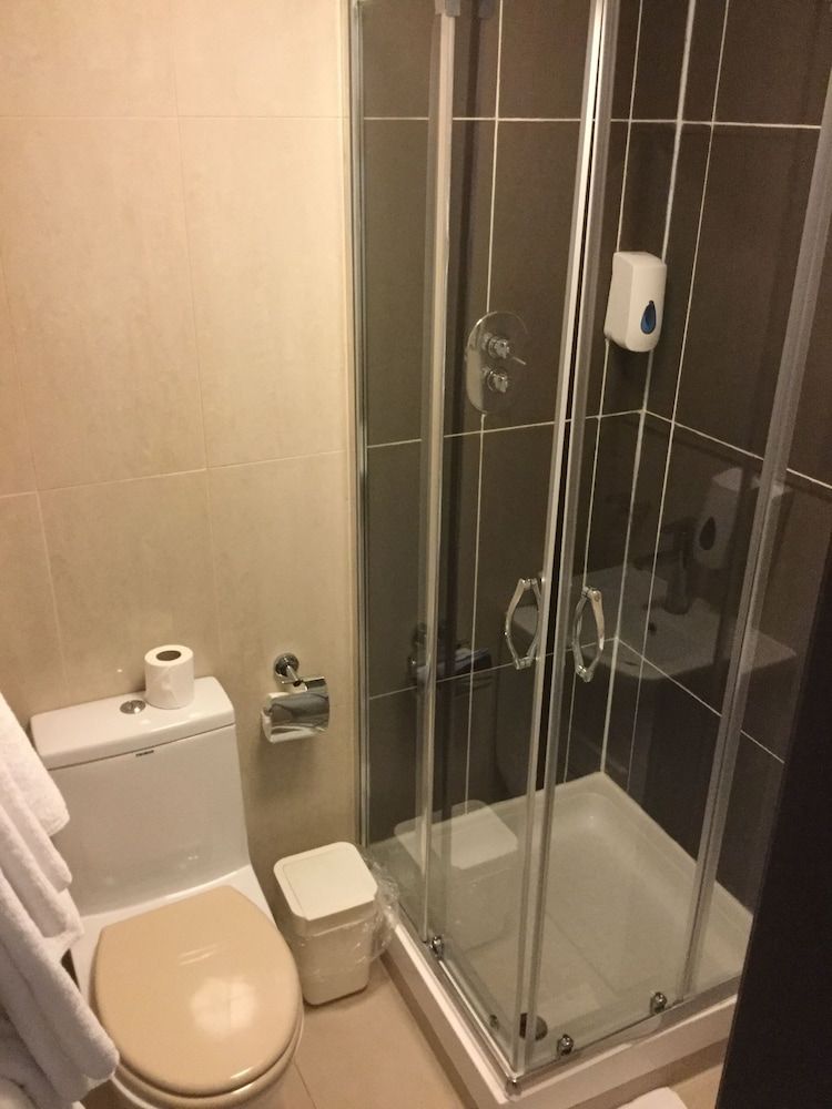 The Royale Chulan Hyde Park Standard Double Room 19