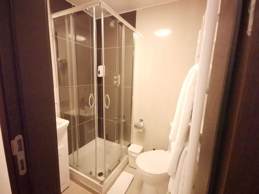 The Royale Chulan Hyde Park Standard Double Room 21