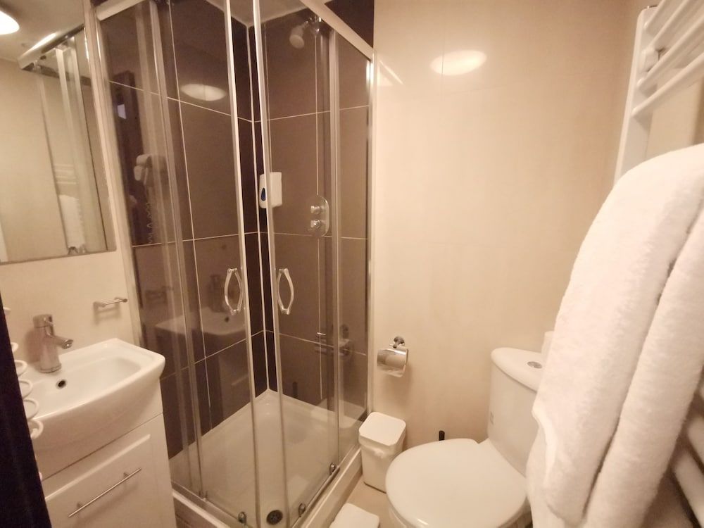 The Royale Chulan Hyde Park Standard Double Room 22