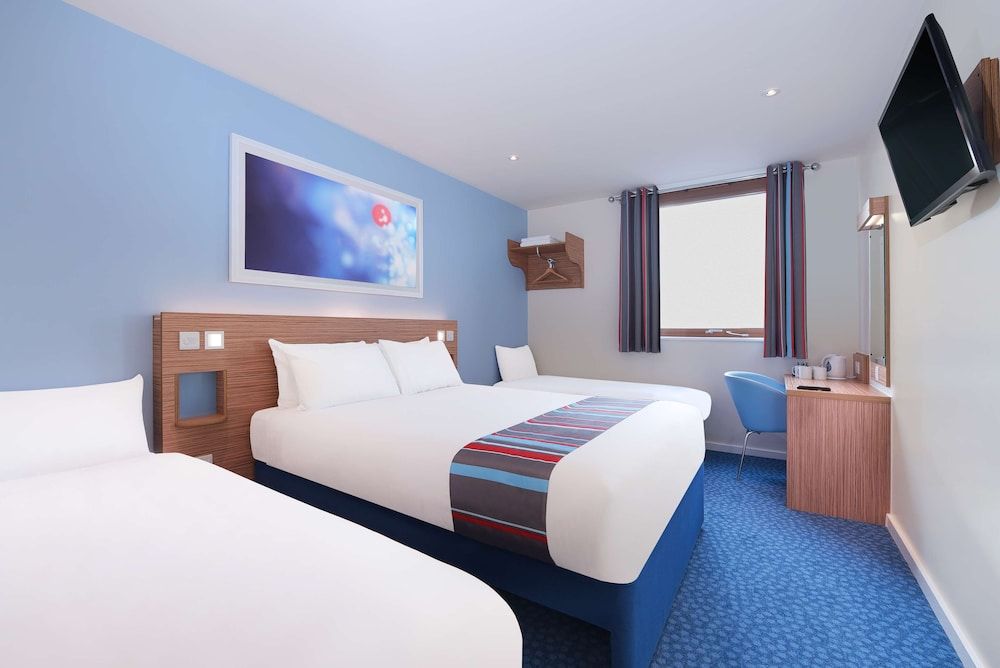 undefined Travelodge Edinburgh Learmonth 3