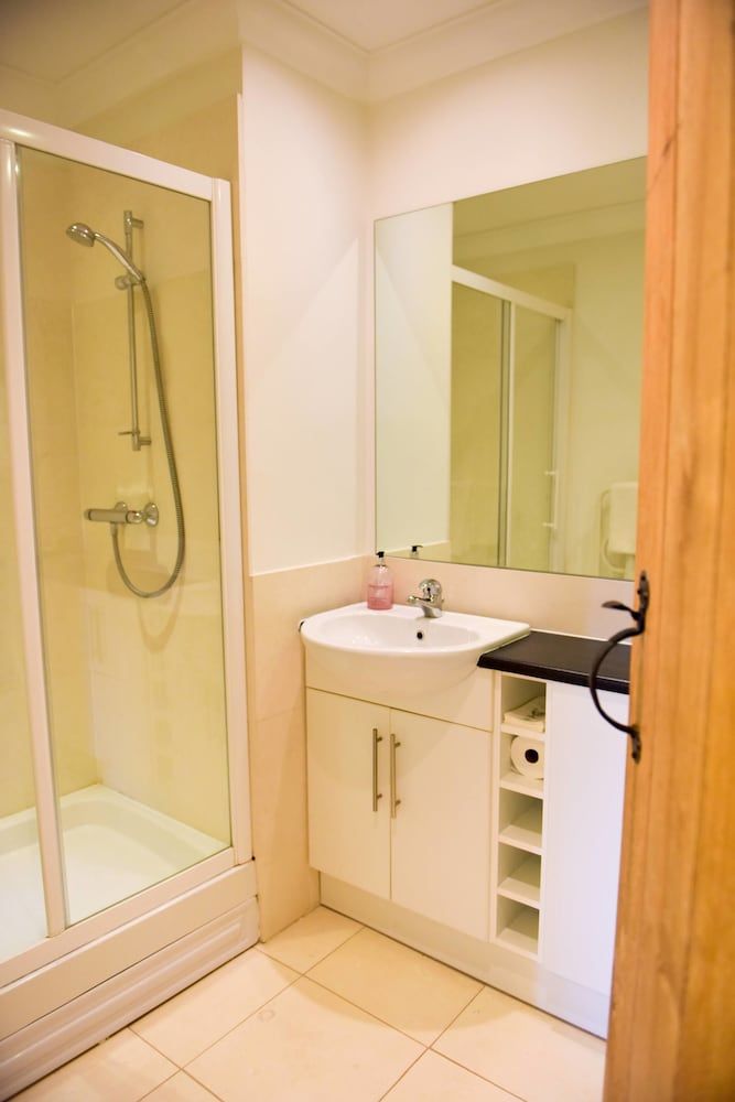 Selden Farm B&B Twin Room 6