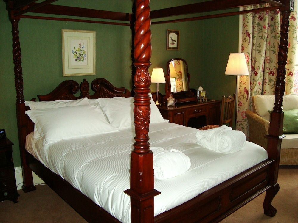 Lochinver Guest House Superior Double Room, Ensuite (The Cunningham Room Four Poster) 3