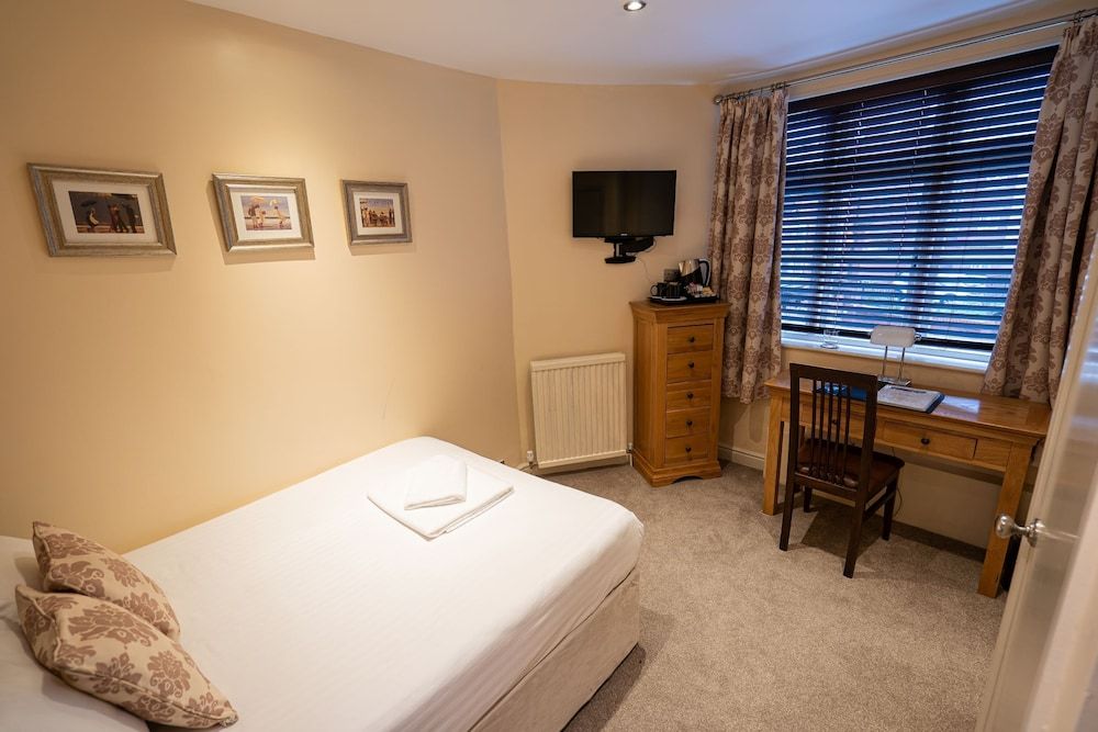 Caravelli Business Single Room, Ensuite (Lovell) 2