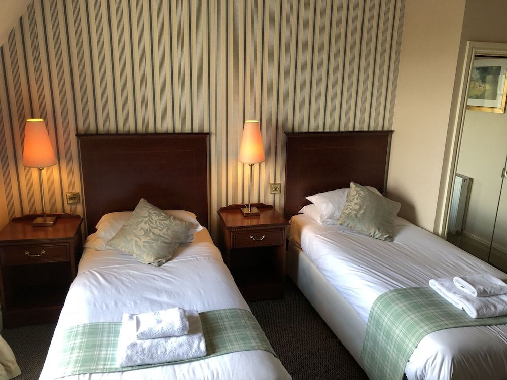 Family Suite (for 4)