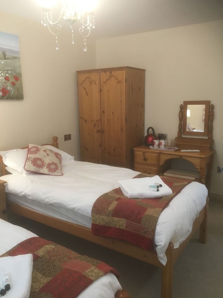 The Waterwheel Inn Standard Twin Room