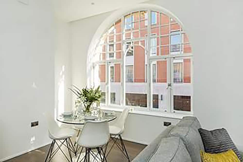 Oxford Circus Penthouses Apartment 11