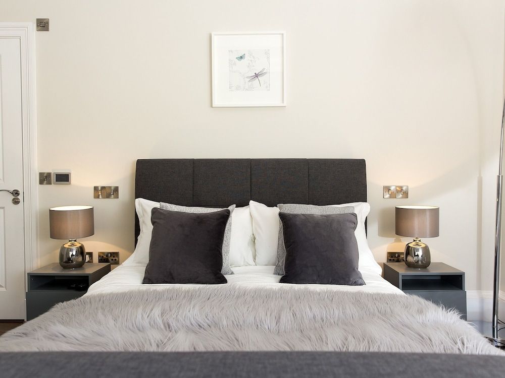 The Lane Hotel Deluxe Double Room, Ensuite