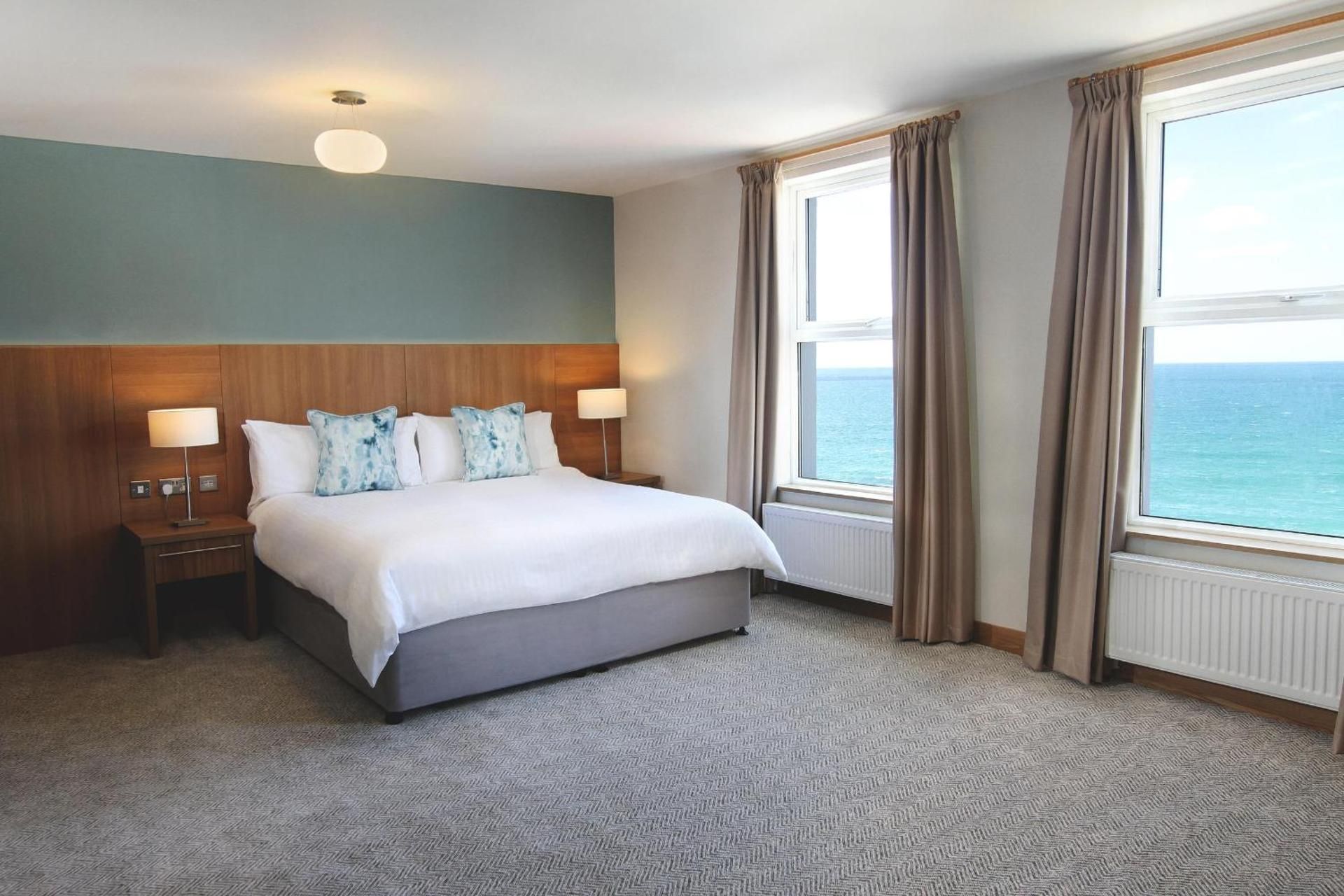 Family Room with Sea View