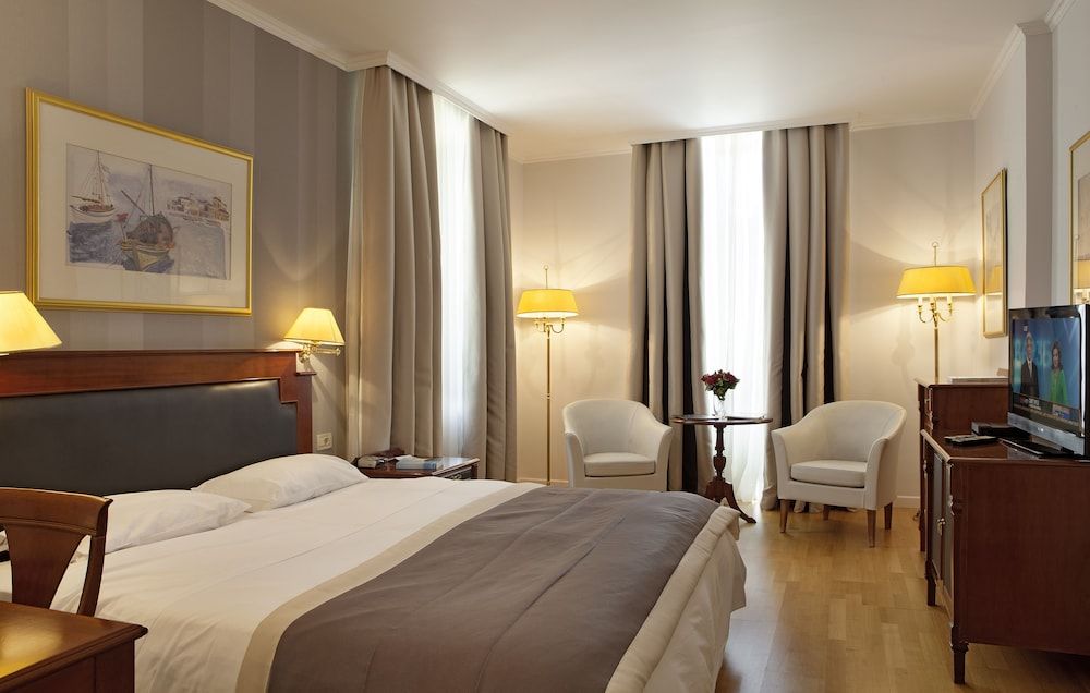 Theoxenia Palace Hotel Standard Double Room 4
