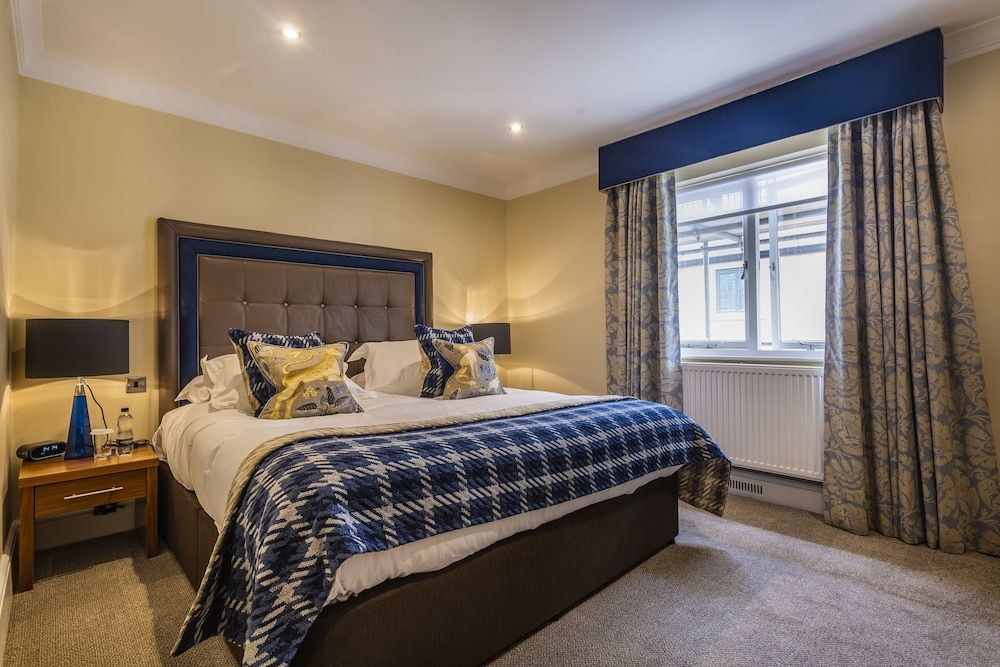 The Talbot Hotel, Oundle, Northamptonshire Classic Double Room