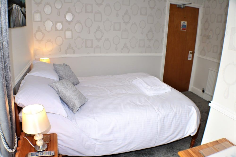 Standard Single Room, Ensuite