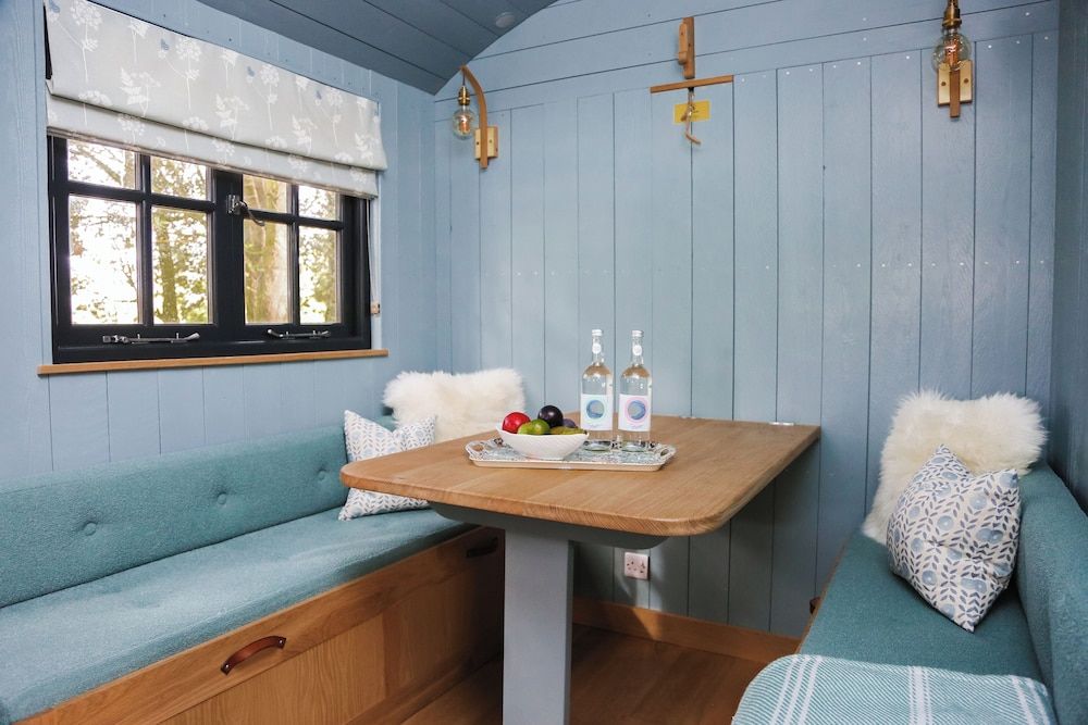 Lympstone Manor Hotel Shepherd Hut - Twin 5