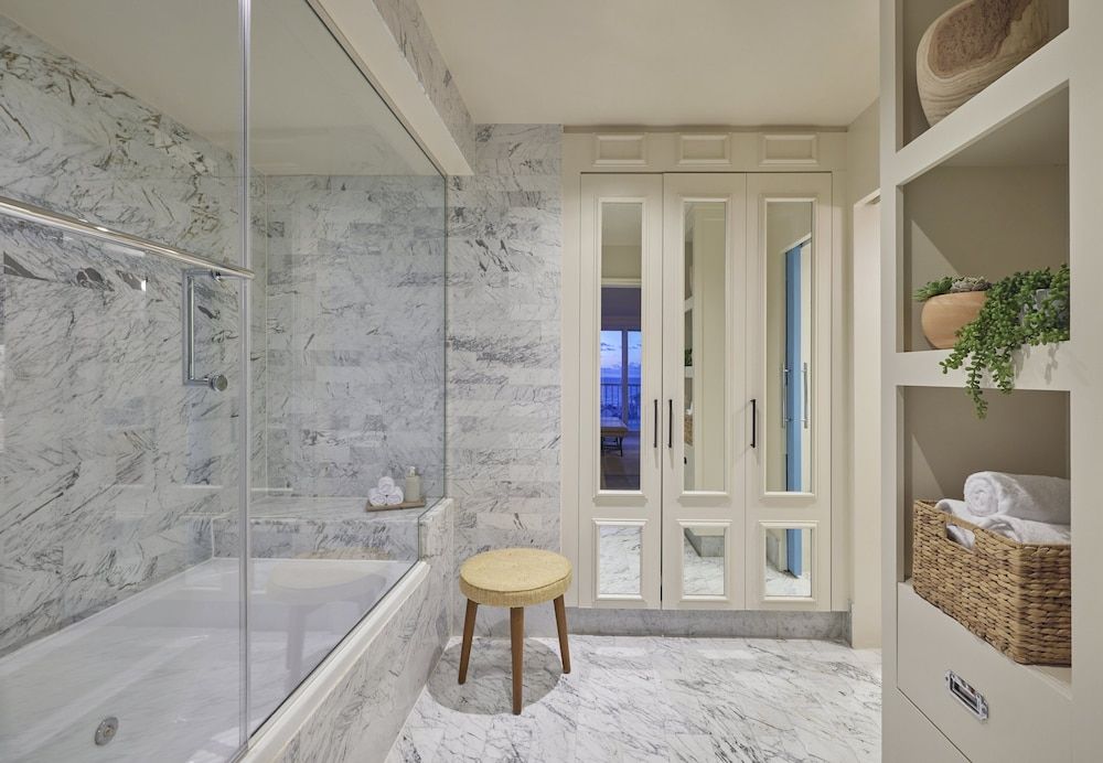 Viceroy Santa Monica Suite, 1 King Bed (Palmetto) 4