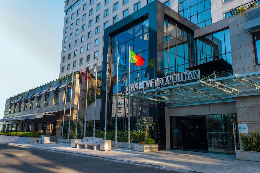 undefined SANA Metropolitan Hotel 2