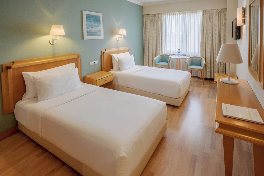 undefined SANA Metropolitan Hotel 3