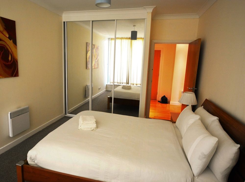 undefined Zen Apartments - Docklands 8