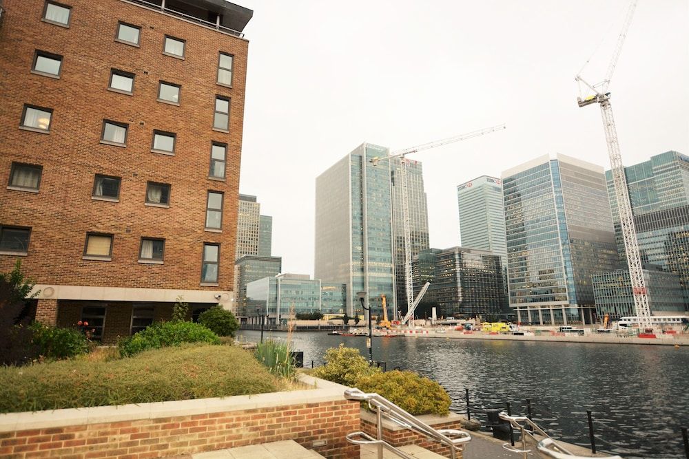 undefined Zen Apartments - Docklands 6