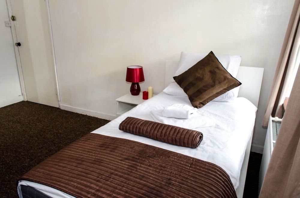 Campbell's Guest House Standard Single Room, 1 Bedroom, Non Smoking, Ensuite 4