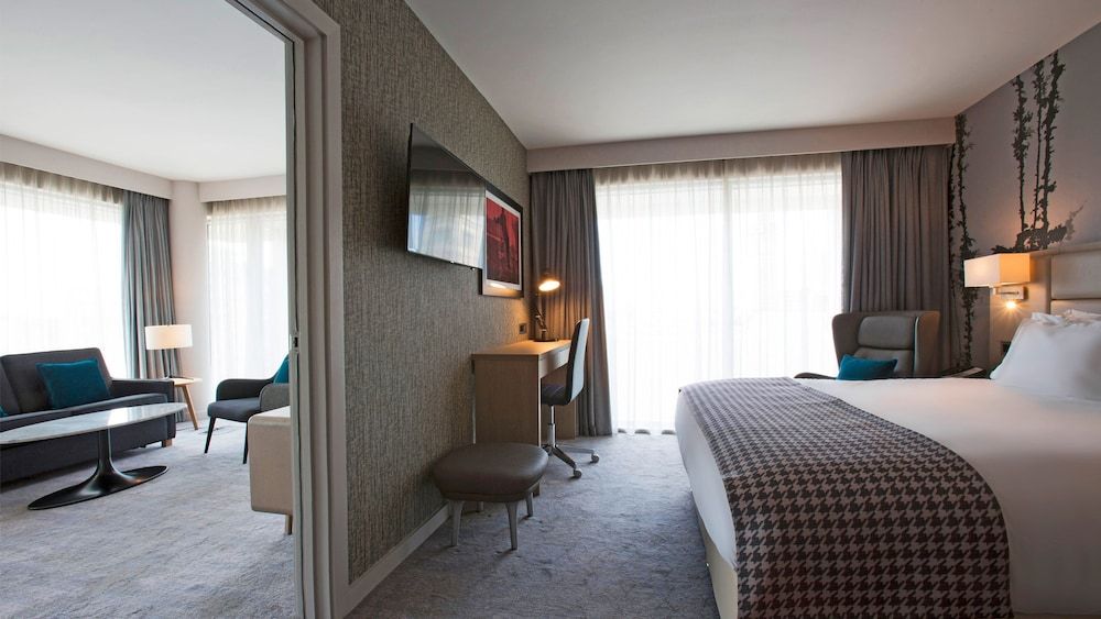 Suite, 1 Bedroom (Canal View)
