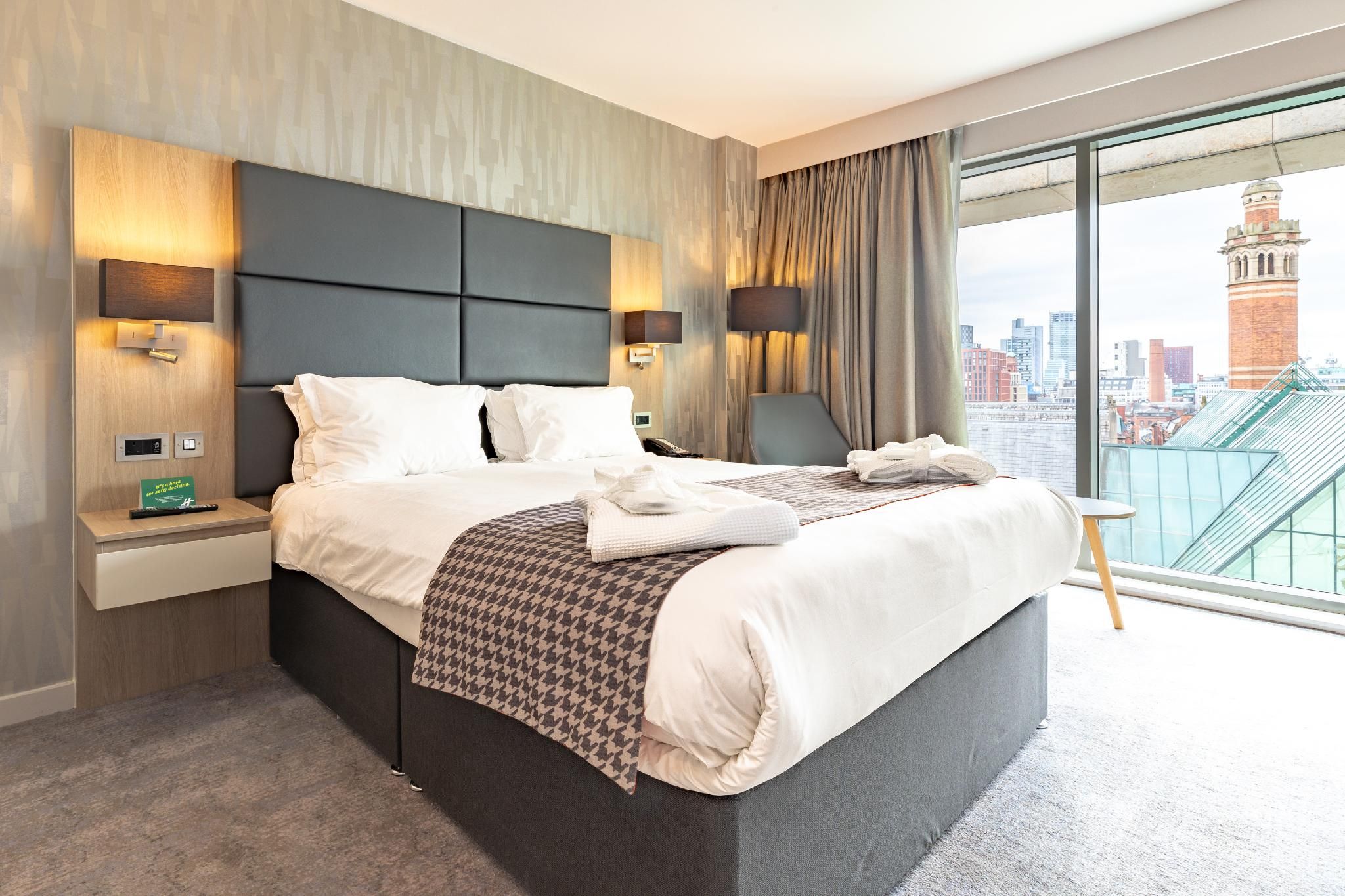 1 King Bed 1 Bedroom Suite Sofa Bed