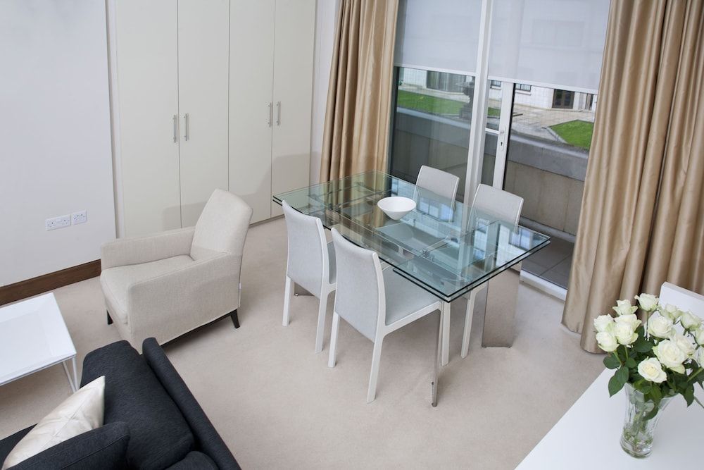 Arlington House Studio, Garden View 5