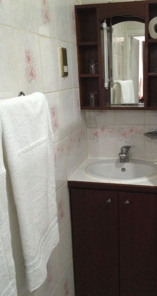 London Continental Hotel Standard Double Room, 1 Double Bed 9