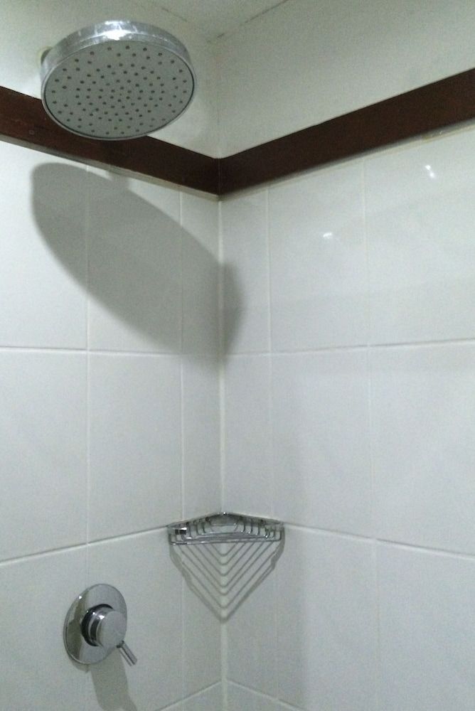 London Continental Hotel Standard Double Room, 1 Double Bed 10