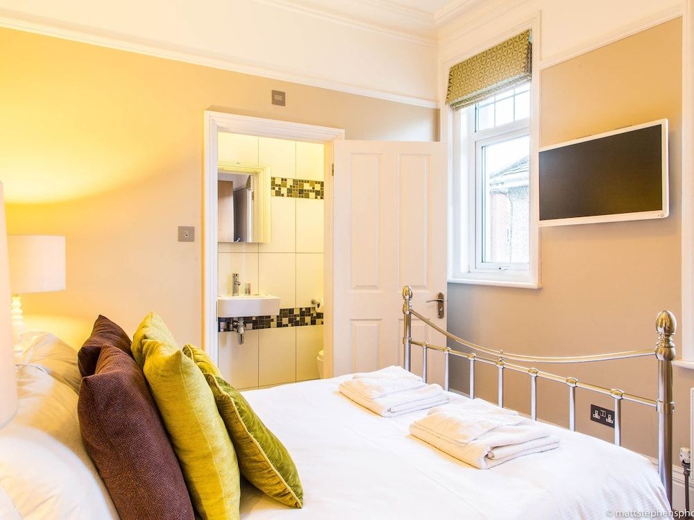 Luxury Apartment, Ensuite, Garden View (Apartment 4)