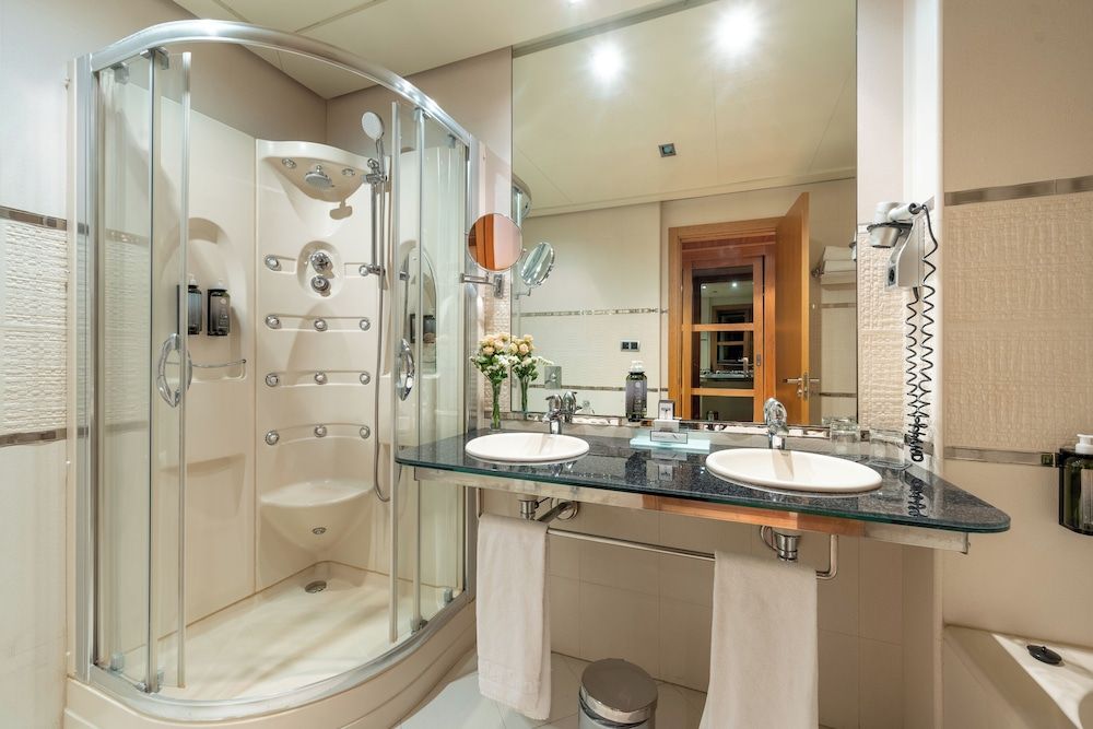 Hotel Nelva Double Room with Parking 6