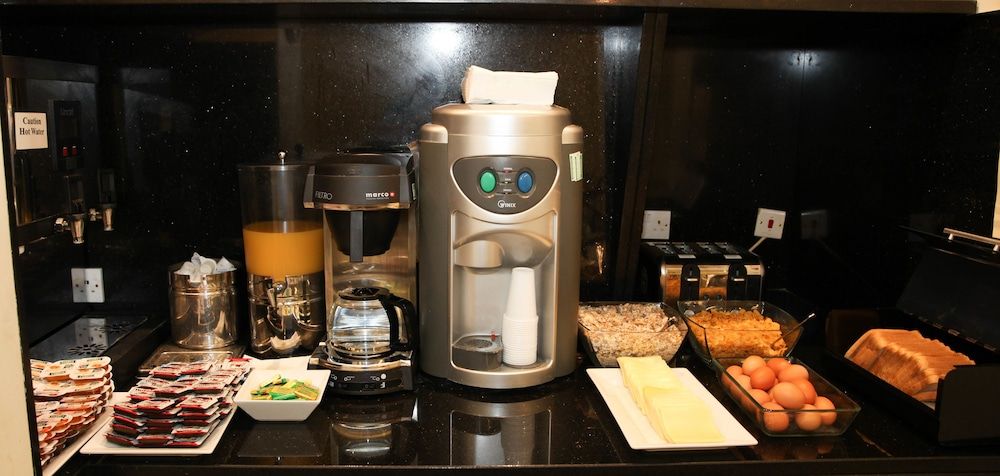 undefined Holland Court Hotel 4