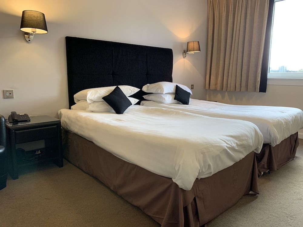 The Bruce Hotel Standard Twin Room