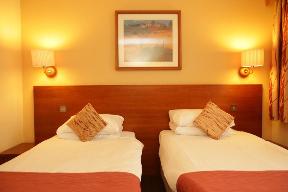 The Bruce Hotel Standard Twin Room 7