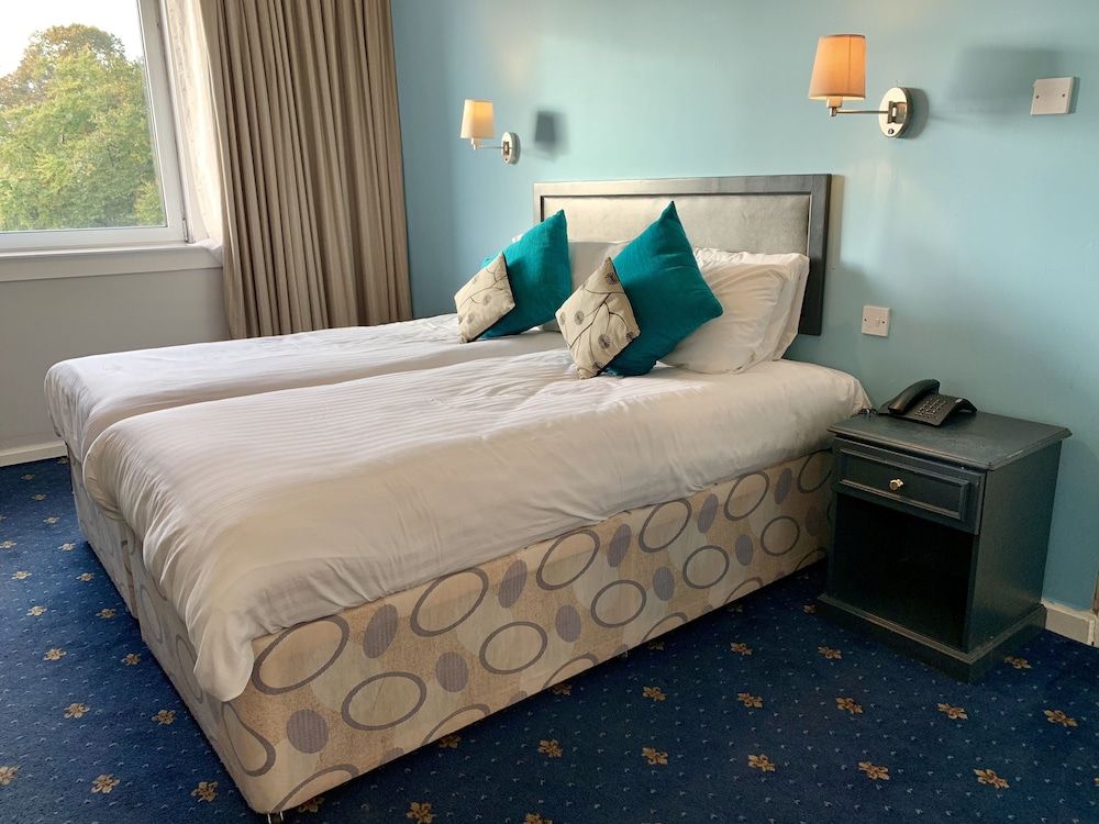 The Bruce Hotel Standard Twin Room 3