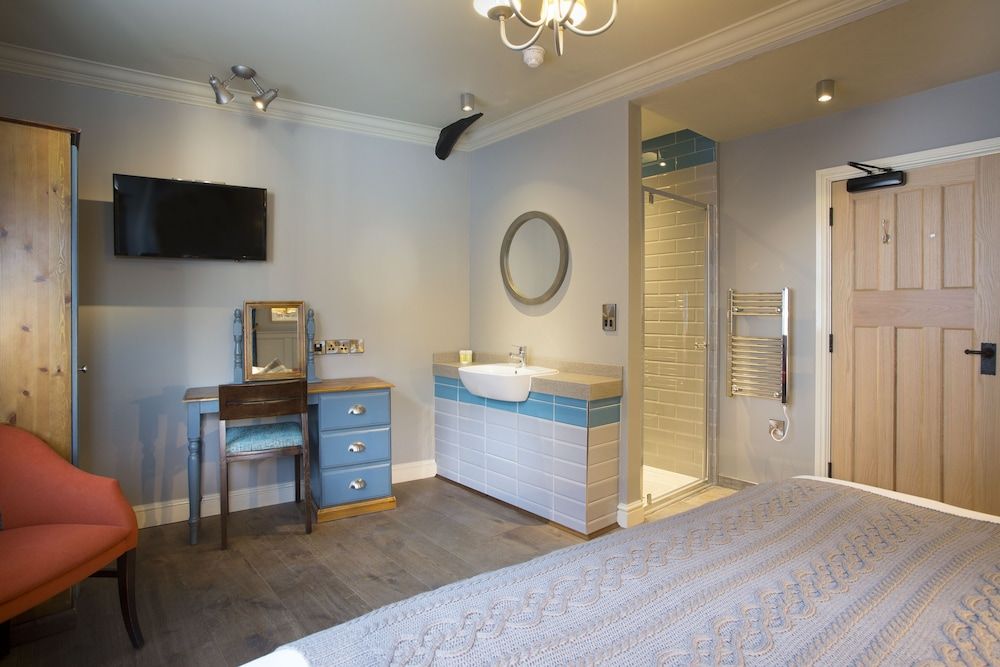 The Ostrich Inn Double Room 3