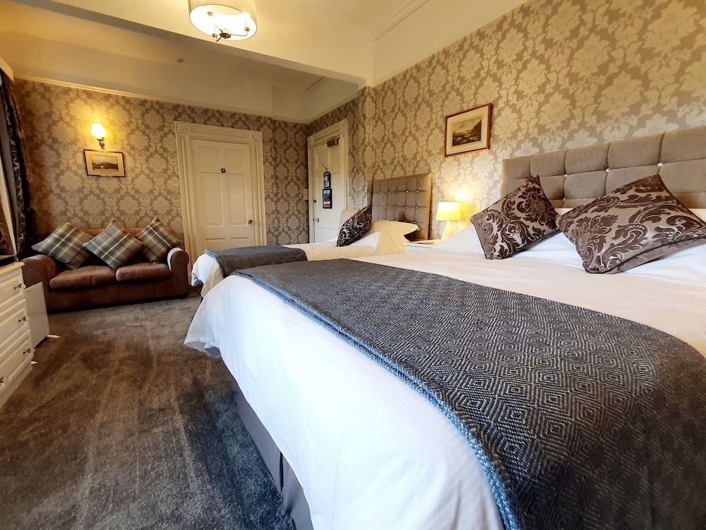 Superior Twin Room, Ensuite, Garden View (FRONT ROOM)